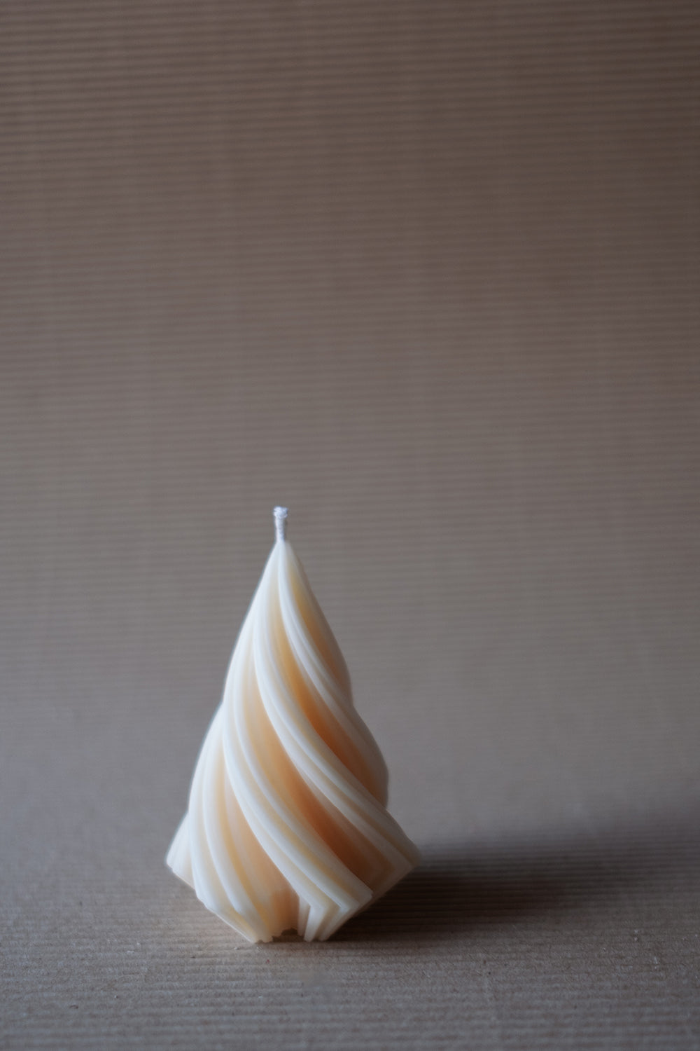 SWIRL CHRISTMAS TREE S